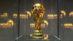 ilustrasi-trofi-piala-dunia.jpg