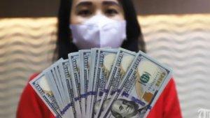 ilustrasi-uang-rupiah-uang-dolar-as.jpg