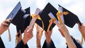 ilustrasi-wisuda.jpg