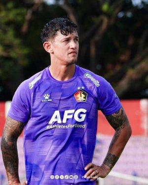 irfan-bachdim-telah-berlatih-dengan-klub-barunya-persik-kediri.jpg