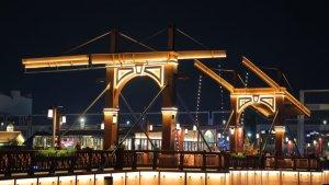 jembatan-kayu-di-pik.jpg