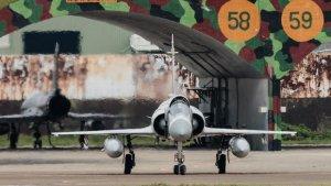 jet-tempur-taiwan-ok.jpg