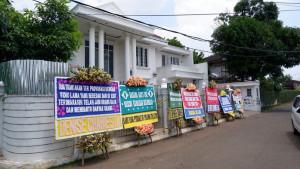 karangan-bunga-rumahhhh-uya.jpg