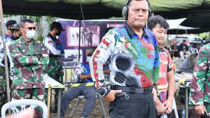 kasum-tni-tinjau-lomba-tembak-versi-berburu-di-sukabumi_20201026_152930.jpg