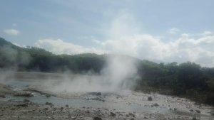 kawah-nirwana-atau-nirwana-keramikan-yang-masuk-dalam-wilayah-taman-wisata-kawah-bumi.jpg