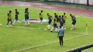 kesebelasan-pwi-dki-jakarta-sedang-melakukan-pemanasan.jpg