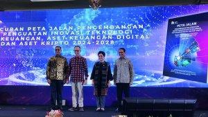 ketua-dewan-komisioner-otoritas-jasa-keuangan-ojk-mahendra-siregar-dalam-peluncura.jpg