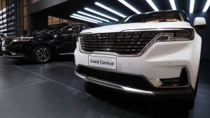kia-grand-carnival-di-giias-2021_20211113_164828.jpg