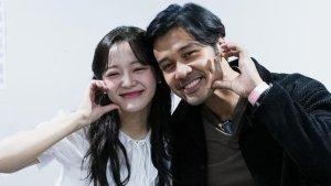 kim-sejeong-menggelar-fanmeeting-di-indonesia-chicco-jerikho-memberikan-semangat.jpg