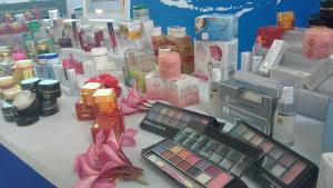 kosmetik-berbahaya-bpom_20160630_144115.jpg