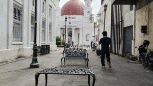 kursi-pengunjung-kota-lama-semarang.jpg