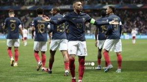 kylian-mbappe-mencetak-gol-di-kualifikasi-uefa-euro-2024-antara-prancis-dan-gibraltar.jpg