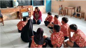 mahasiswa-kkn-unisri-di-desa-tangkisan45.jpg
