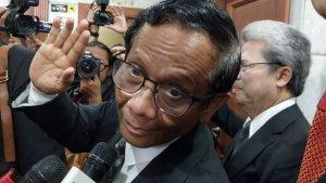 mahfud-md-sekaligus-mantan-ketua-mk-di-mk.jpg