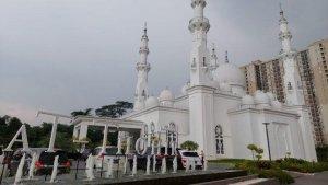 masjid-at-thohir-di-jalan-mohammad-thohir.jpg