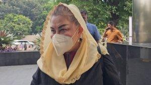 mbak-ita-memenuhi-panggilan-penyidik-kpk-kamis-1-agus-2024.jpg