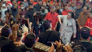 mega-gamelan.jpg