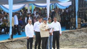 menanam-padi-prabowo-mentan-amran.jpg