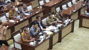 menkeu-Purbaya-dicecar-di-DPR.jpg