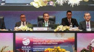 menteri-investasi-bahlil-lahadalia-selaku-asean-investment-area-aia-council.jpg