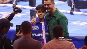 momen-kebersamaan-cristiano-ronaldo-dengan-anaknya-ronaldo-junior.jpg