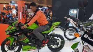 motor-kawasaki-mejeng-di-ajang-iims-2023_20230222_233655.jpg