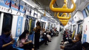 mrt-jakarta-sebagai-objek-vital-transportasi-perkeretaapian_20230303_193016.jpg