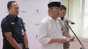 muhadjir-effendy-gelar-rtm-penanganan-bencana_20231025_214841.jpg