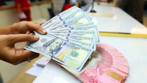 nilai-tukar-dollar-terhadap-rupiah-kembali-menguat_20220929_210738.jpg