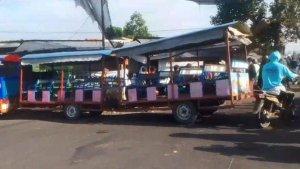 odong-odong-terguling-di-Jember.jpg