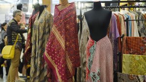 pameran-batik-warisan-2019-di-jcc_20190823_184947.jpg