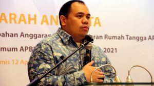 pandu-patria-sjahrir-terpilih-sebagai-ketua-apbi-icma_20180412_202856.jpg