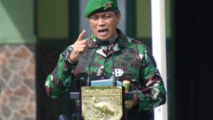 pangdam-xviikasuari-pimpin-sertijab-danyonif-761ka_20210707_094724.jpg