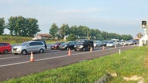 pantauan-arus-lalu-lintas-di-tol-cipali-km-86-pada-minggu-742024-pagi.jpg