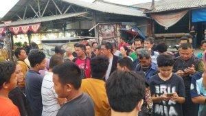 pedagang-pasar-kutabumi.jpg