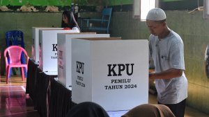 pemungutan-suara-ulang-di-tps-04-pakis-kabupaten-malang_20240223_170603.jpg