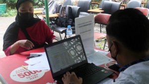 penderita-covid-19-di-dki-jakarta-capai-200-kasus-baru-per-hari_20231220_184604.jpg