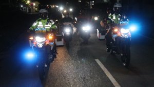 pengawalan-pemudik-sepeda-motor-di-pelabuhan-bakauheni_20220430_070216.jpg