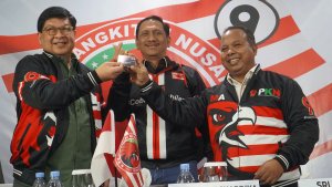 pengukuhan-laksamana-sukardi-di-partai-kebangkitan-nusantara_20230221_192639.jpg
