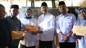 penyerahan-bantuan-korban-unjuk-rasa.jpg