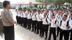 peserta-tes-bintara-polri_20160805_101624.jpg