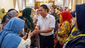pj-gubernur-banten-al-muktabar-lokakarya-penurunan-stunting.jpg