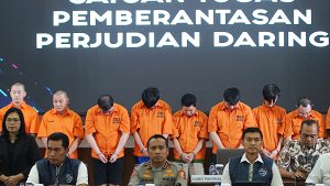 polri-berhasil-bongkar-sindikat-judi-online-di-3-situs_20240621_232028.jpg
