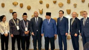 prabowo-di-osaka.jpg