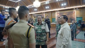 prabowo-hadiri-reuni-akbar-akabri-bareng-sby_20231213_175406.jpg