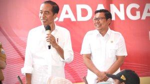 presiden-jokowi-kiri-dan-kepala-badan-pangan-nasional-arief-prasetyo-adi-kanan-da.jpg