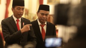 presiden-lantik-budi-arie-setiadi-menjadi-menkominfo_20230717_160242.jpg