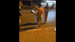 pria-di-maroko-selamatkan-ps5-wkwkwkwk.jpg