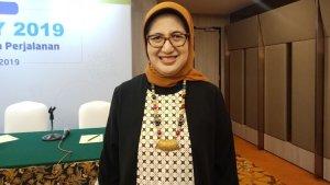 prof-dr-dr-iris-rengganis.jpg