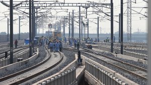 progres-pembangunan-stasiun-kereta-cepat-halim-capai-90-persen_20230517_213316.jpg
